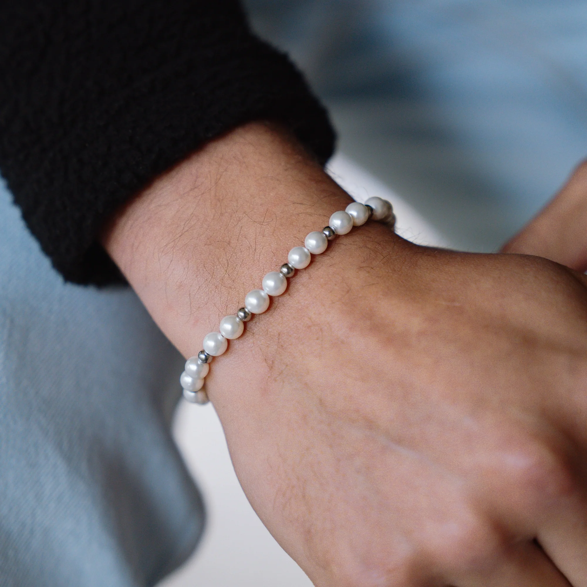 Gold Pearl Bracelet - Image 7