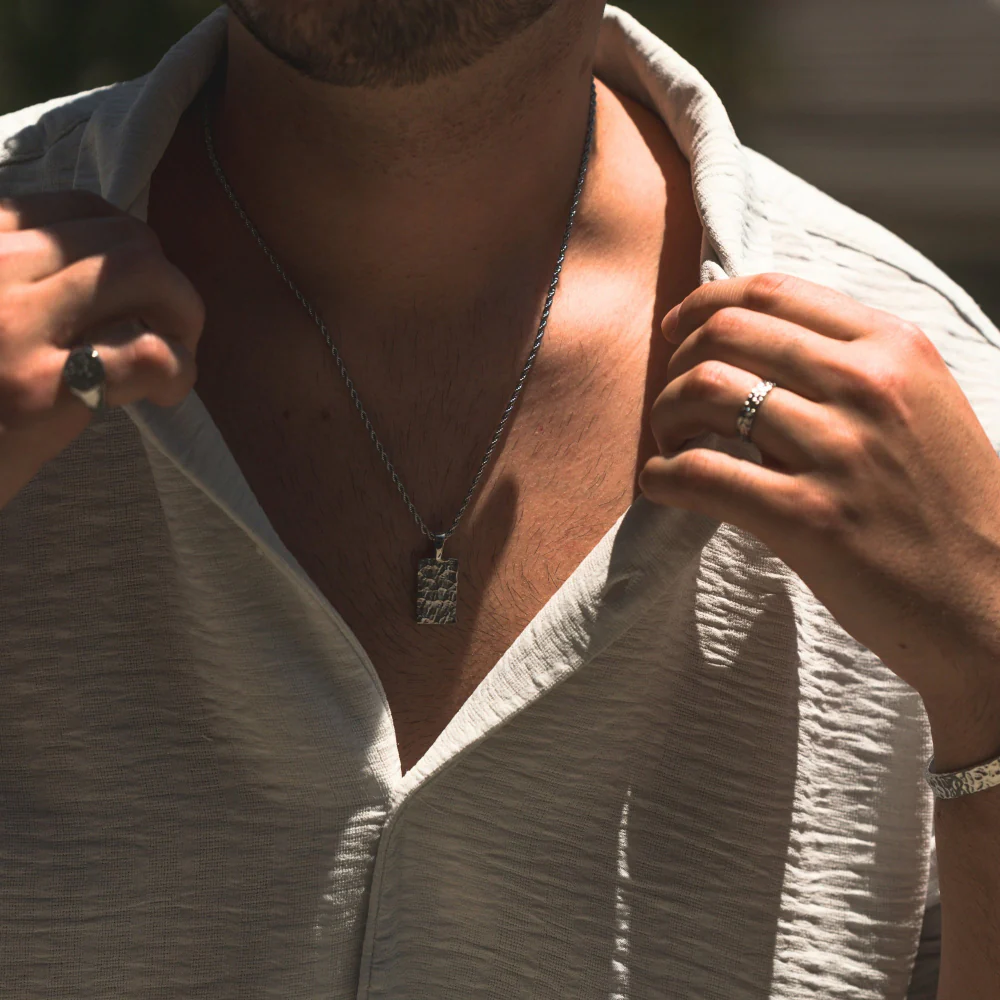 Hammered Band Ring - Silver - Image 5