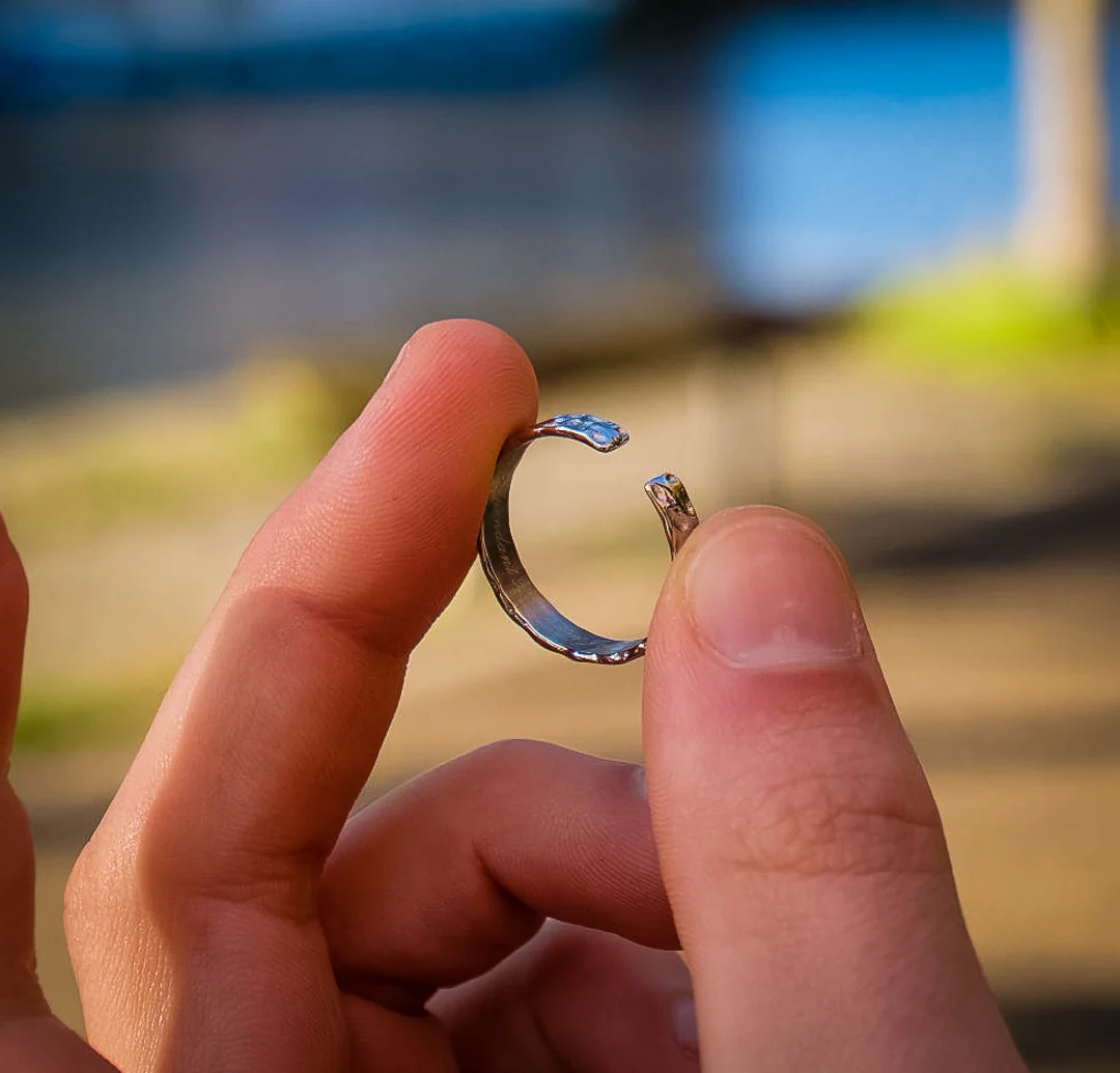 Hammered Band Ring - Silver - Image 6
