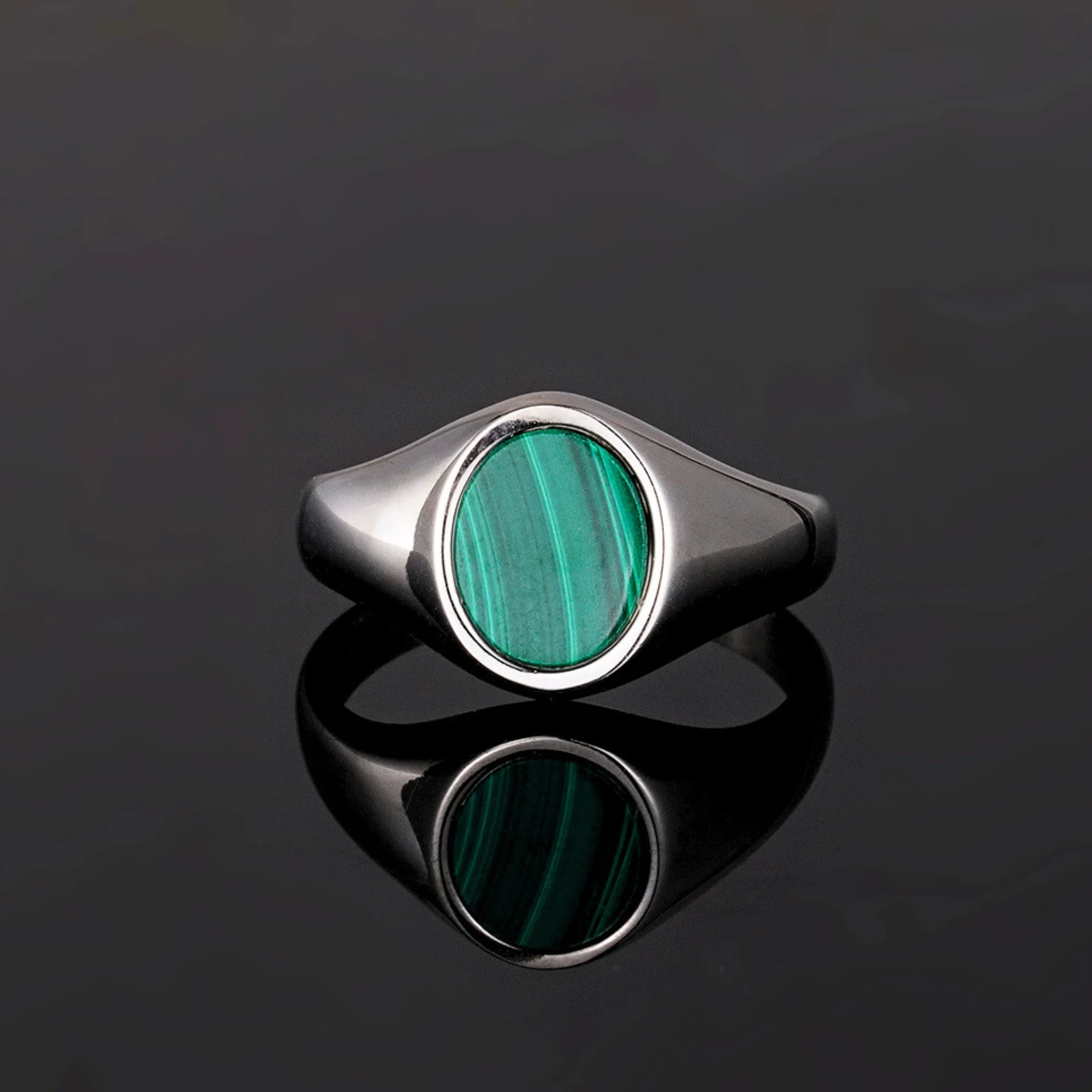 Malachite Signet Ring - Gold - Image 6