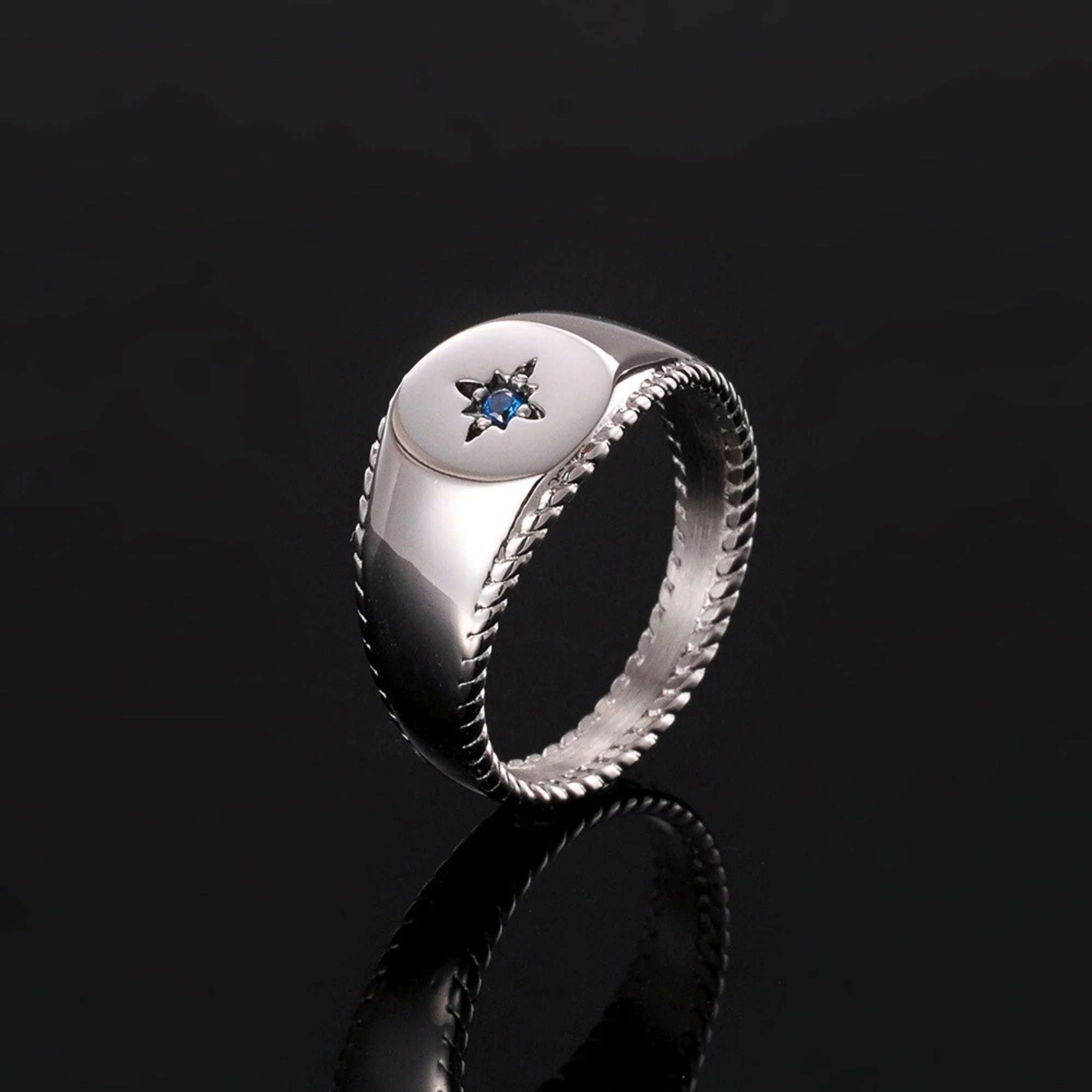 North Star Signet Blue Ring - Silver - Image 5