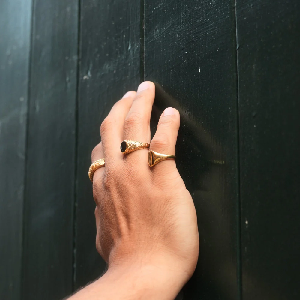 Signet Noir Ring - Silver - Image 8