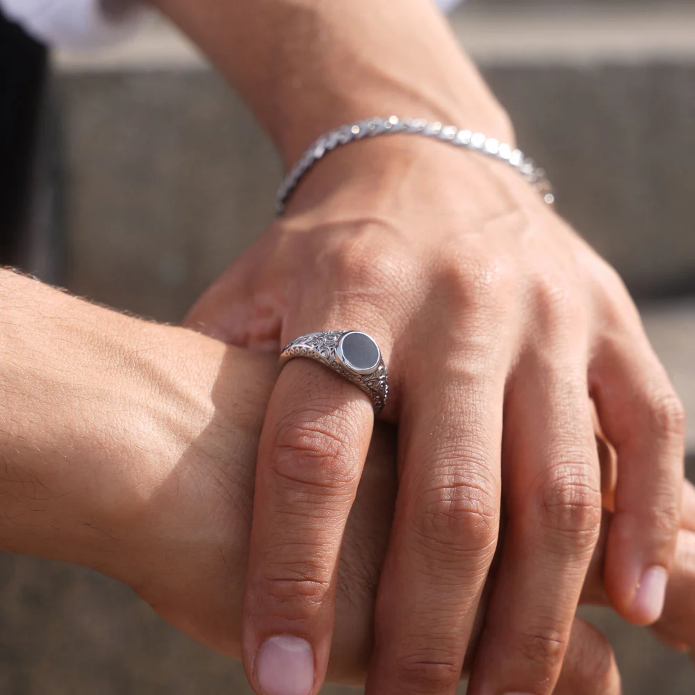 Signet Noir Ring - Silver - Image 4