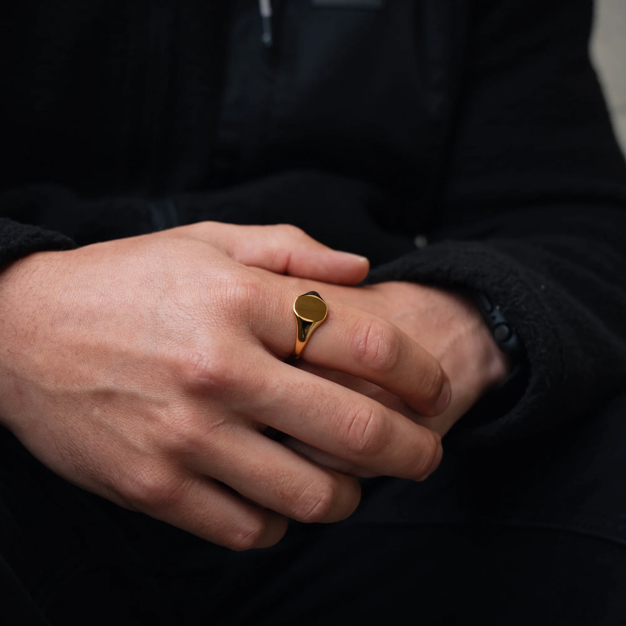 Smooth Signet Ring - Gold - Image 4