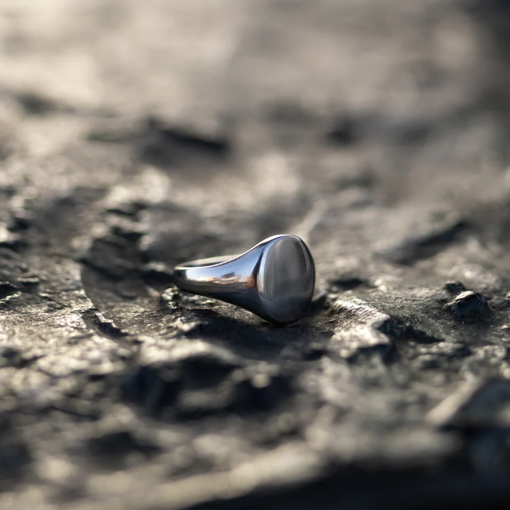 Smooth Signet Ring - Silver - Image 5