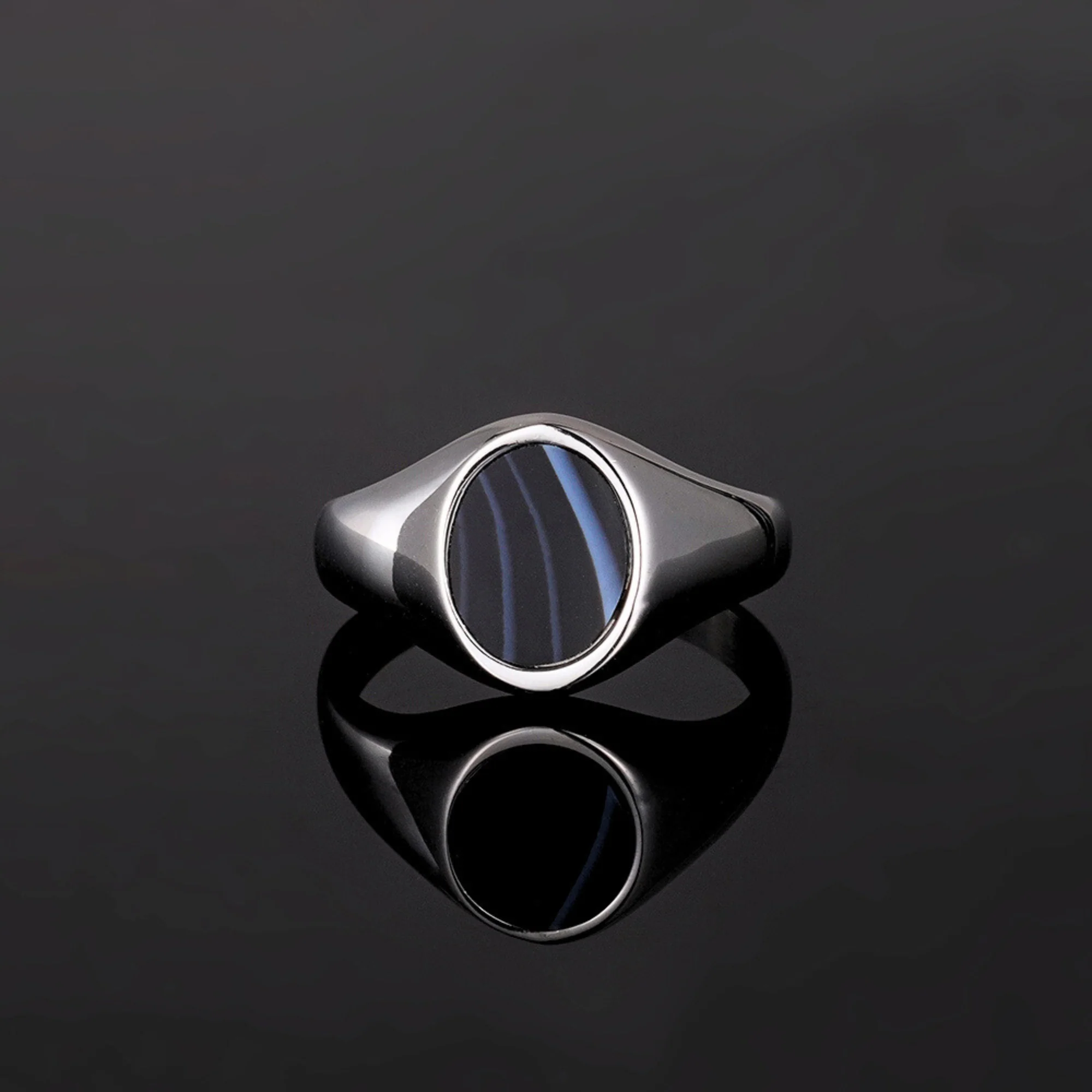 White Line Onyx Ring - Gold - Image 7
